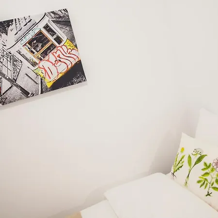 아파트 Cosy Tiles House *