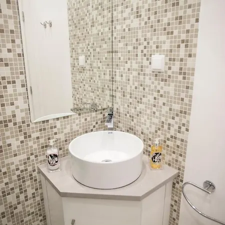 Cosy Tiles House דירה ליסבון
