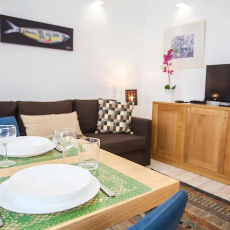 Cosy Tiles House דירה ליסבון