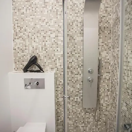 Cosy Tiles House דירה